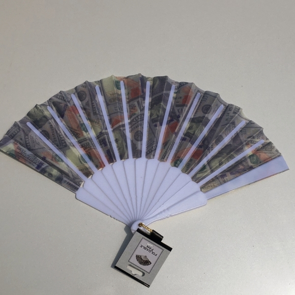 Money Fan Bank Note Foldable Green $100 Dollar Bills - Picture 4 of 5